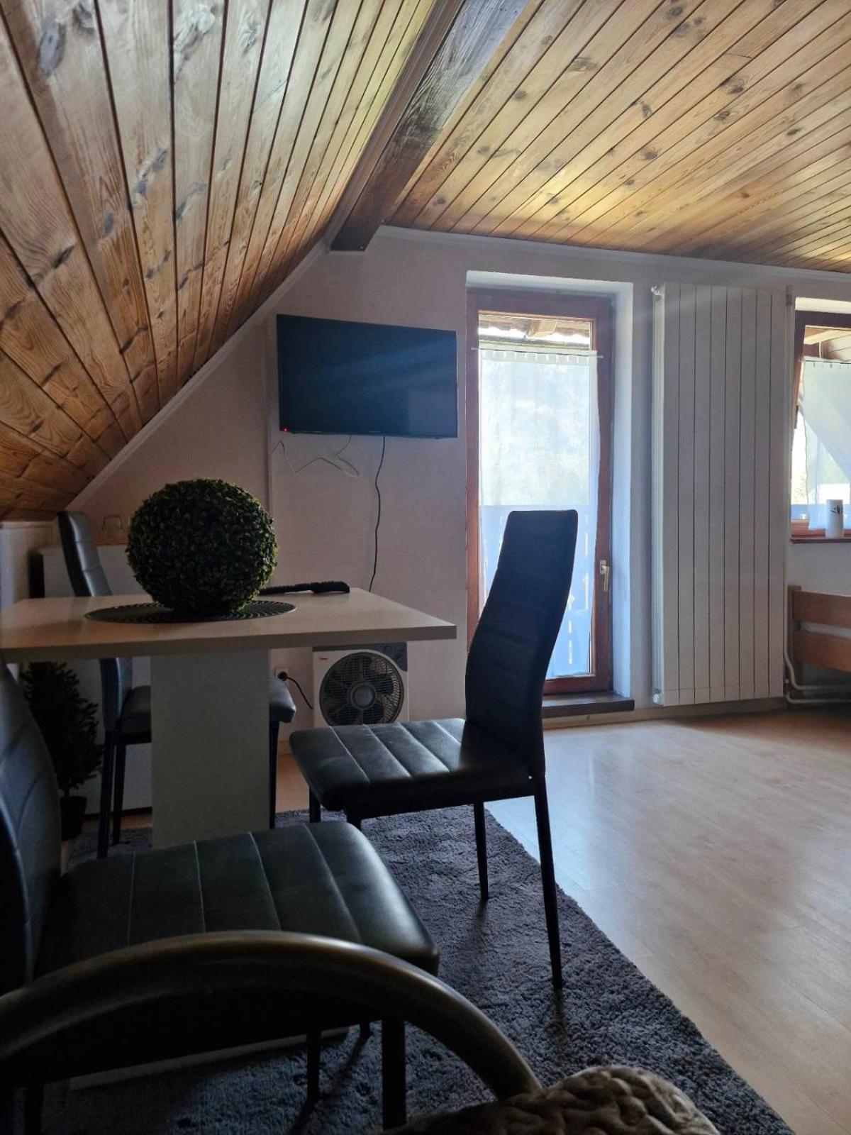 Kometer Soba Bovec Exterior foto