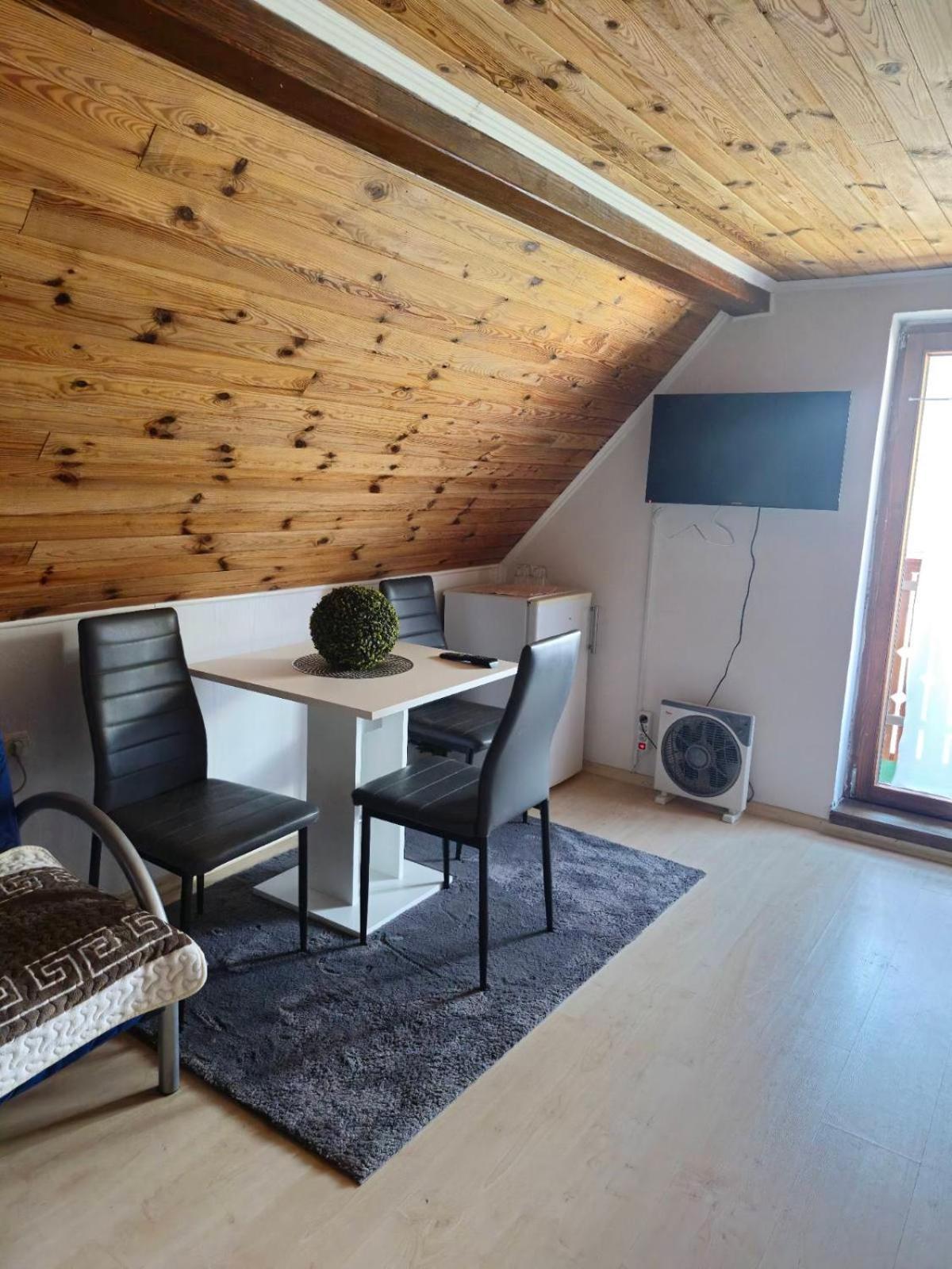 Kometer Soba Bovec Exterior foto